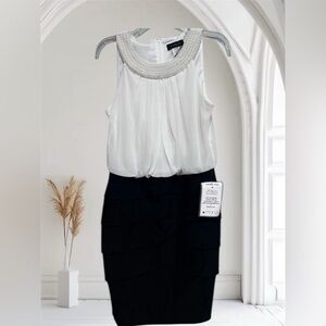 B. Darlin women’s 2 color‎ dress size 9/10